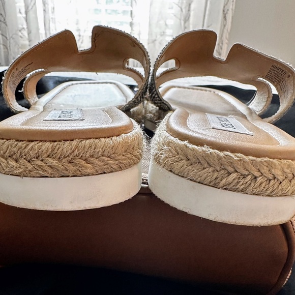 Steve Madden Glittering Silver Espadrille Slides - Picture 4 of 4